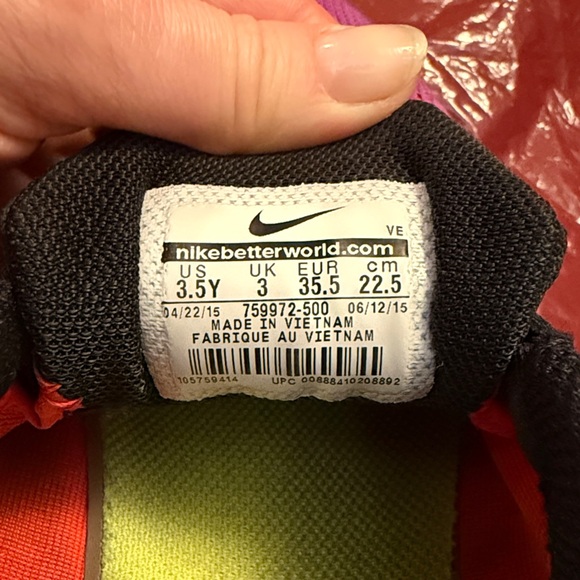 Nike - Zoom Pegasus 32 - youth 3.5 - Picture 4 of 7